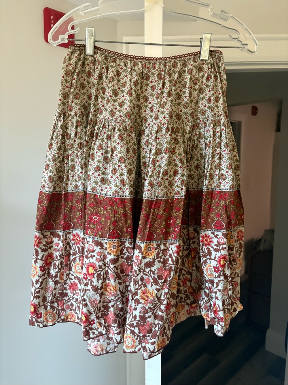 Vintage bohemian floral midi skirt